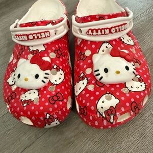Hello Kitty Crocs
